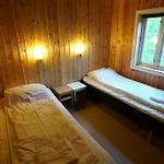 Fisherman's Cabin, Lofoten - 24 Bardbua *
